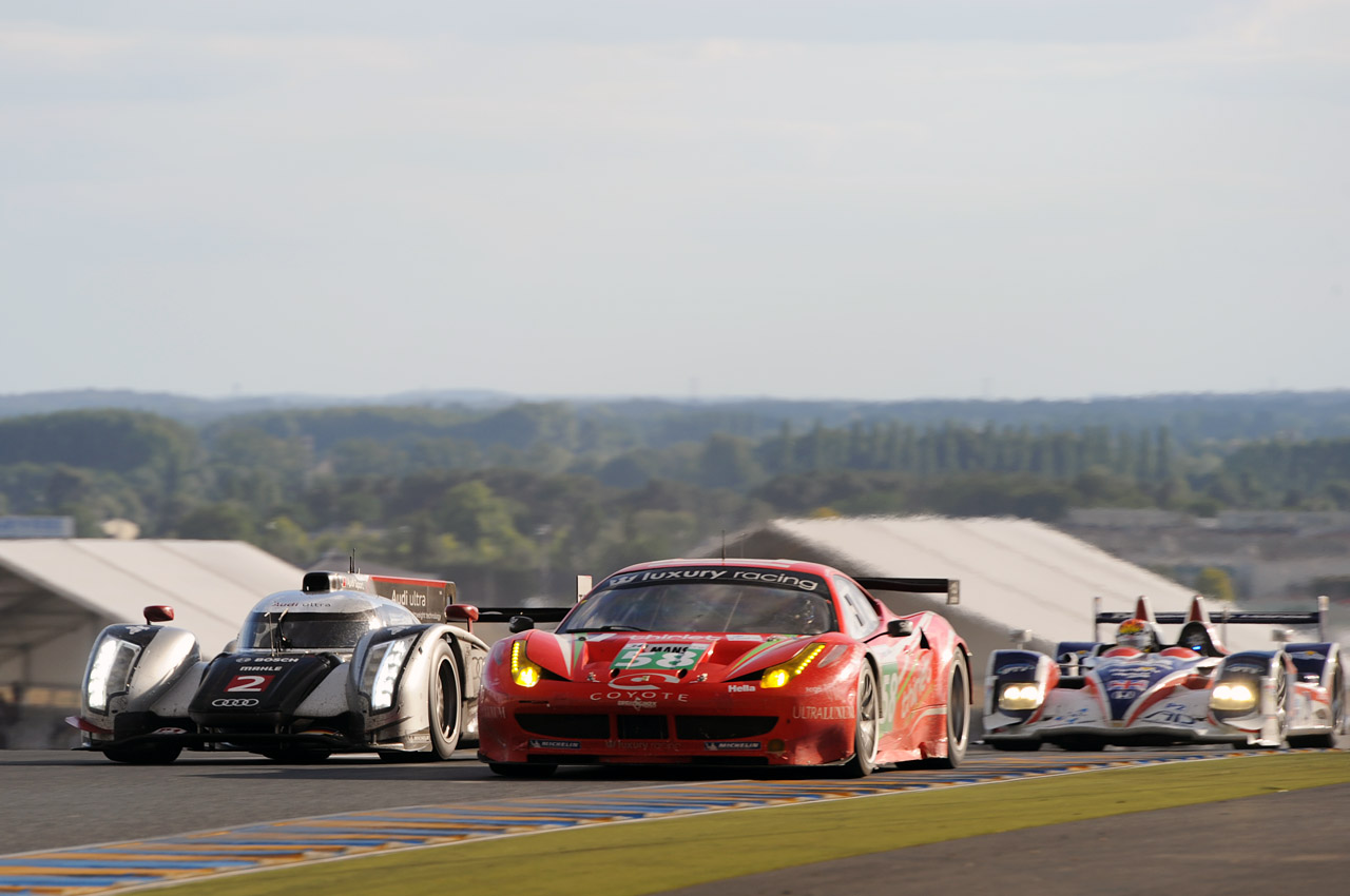 Cuộc đua 24 Hours of Le Mans là cuộc đua của những người mê tốc độ